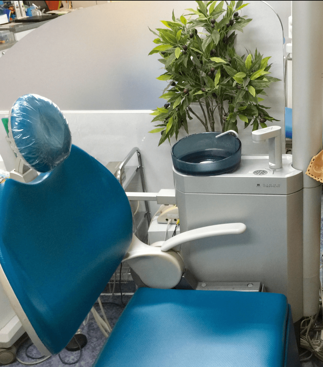 【平日・土曜夜20時まで診療】ライフスタイルに合わせた通院が可能な「すすむ歯科医院」