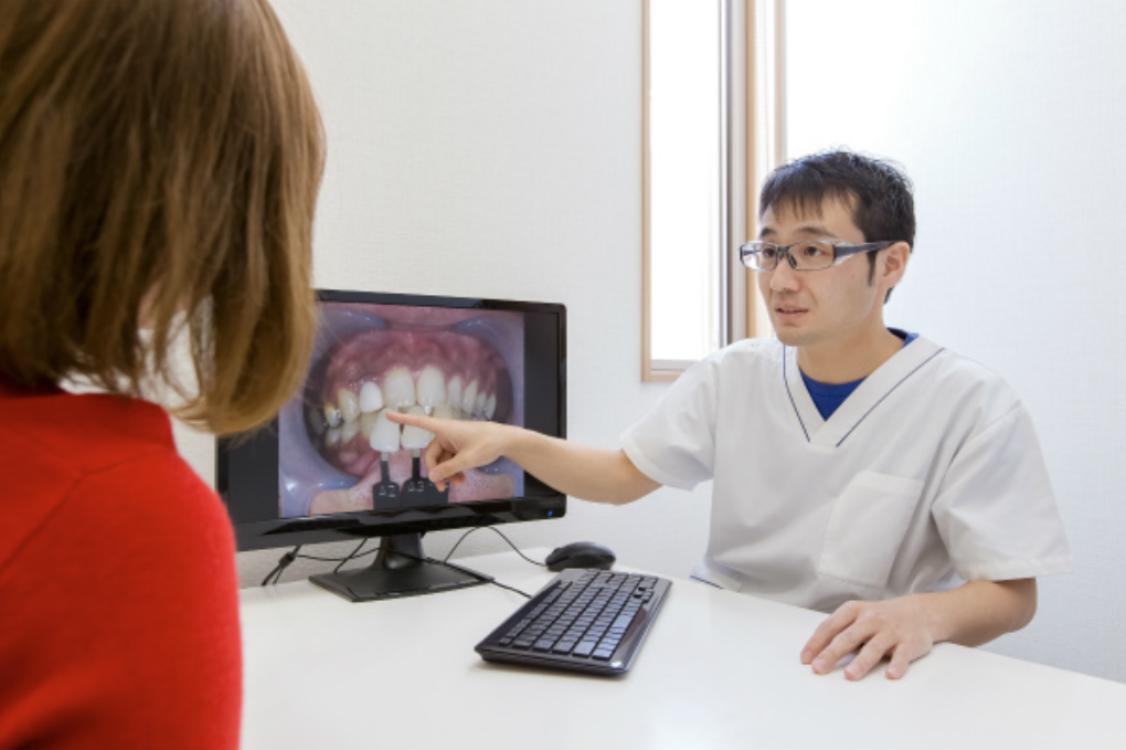 丁寧な説明の様子