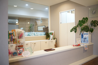 【日曜診療あり】きめ細やかなカウンセリングで最善の治療をご提案するアップル歯科クリニック