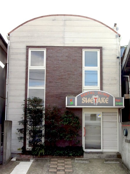 ①外観②待合室③CT室