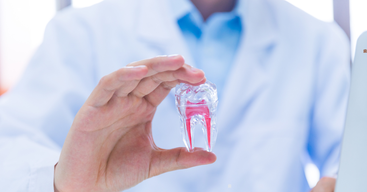 オール・オン・フォーによる治療を行っています