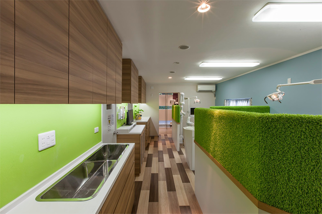 専用駐車場もございますので、お車でもお越しいただけます