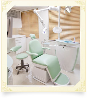 ①受付、②診療室、③ユニットイメージ