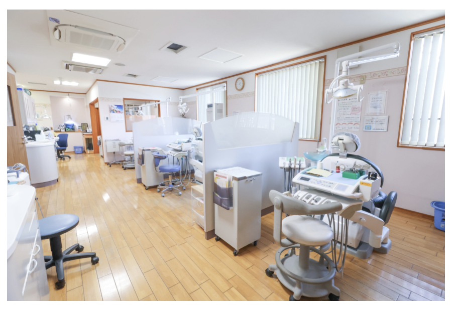 医院外観・受付・診療室