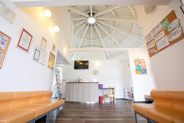 【バリアフリー・キッズスペース完備】うわたきファミリー歯科クリニックが大切にする、やさしさと安心の地域歯科医療