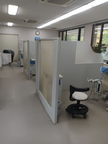診療ユニットはそれぞれ区切られております