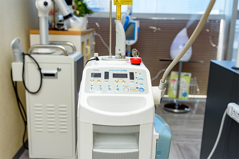 歯科用レーザーにより治療の痛みを軽減しています