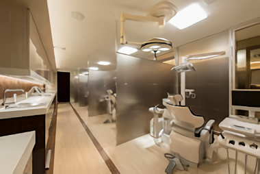 ①外観②待合室③診察室