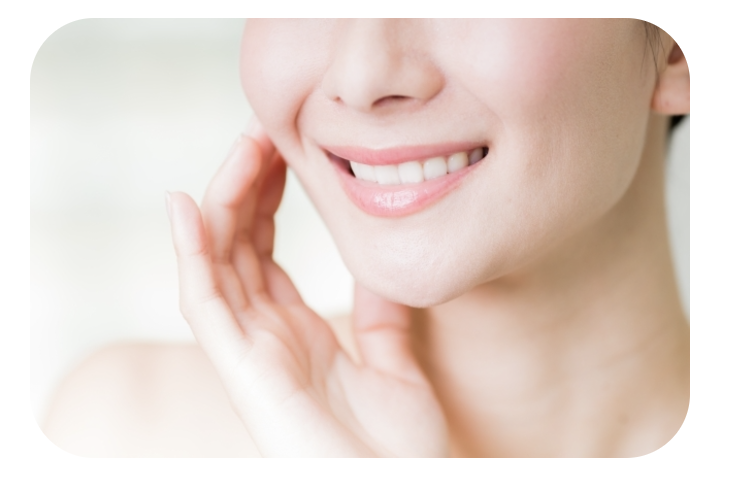 銀歯が目立つことや詰め物の変色など、見た目に関するお悩みに対応しています