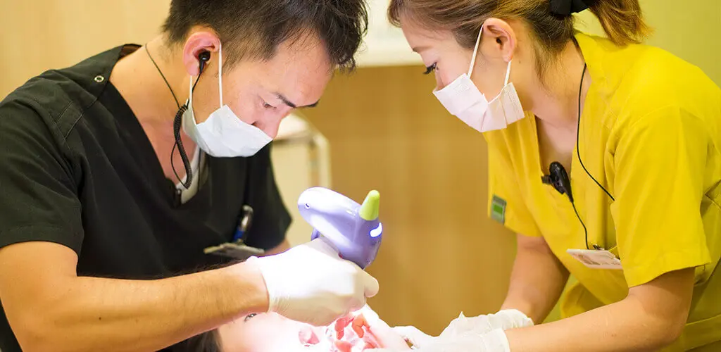 年代に応じた虫歯予防と確認を行っています