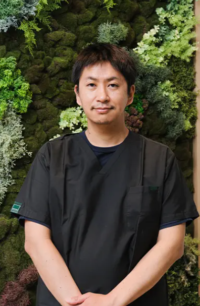 院長の丸山　啓介