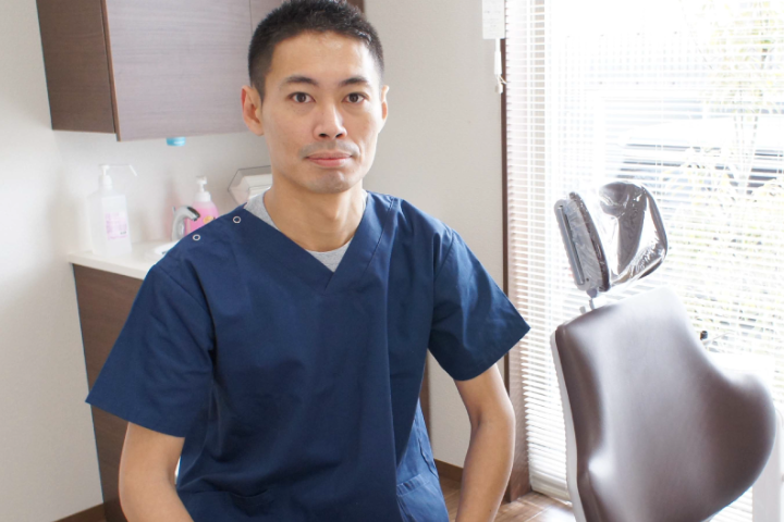 院長の柘植 信哉