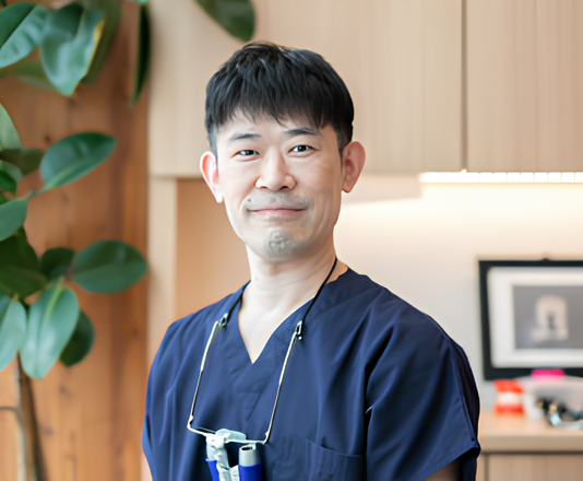 院長の長谷川 裕司