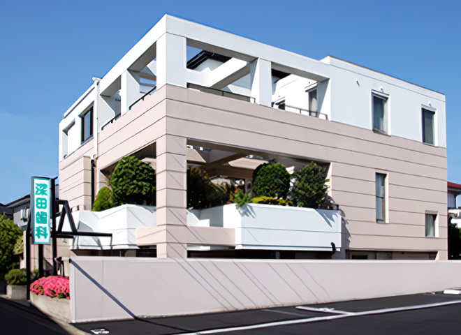 ①診療スペース②外観③モニター