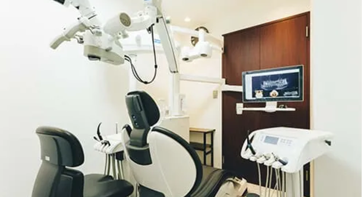 ①受付②待合スペース③治療室