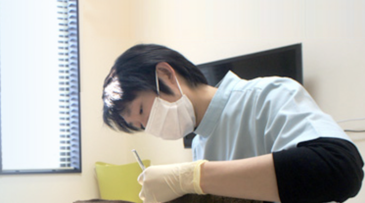 経験豊富な医師が治療いたします