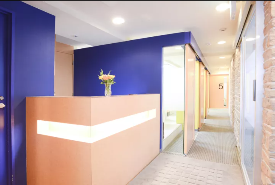 ①受付・待合室②診療室③診療個室