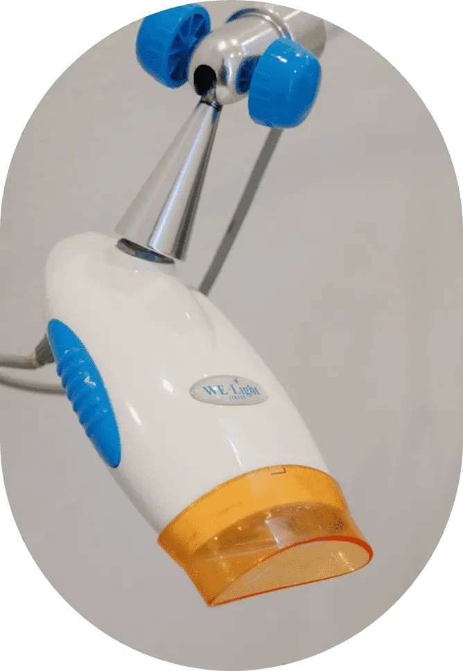 ホワイトエッセンスの光照射器