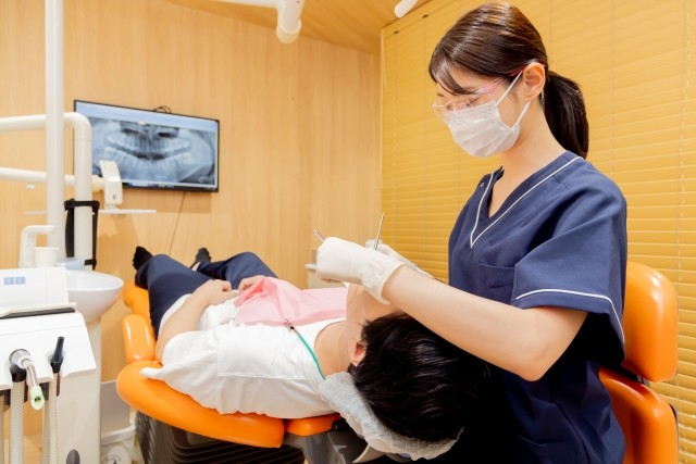 患者様の将来の歯の健康を見据え、長期的な視点で歯周病の管理を行っています。※写真はイメージです。