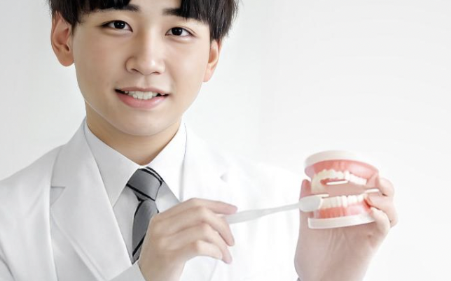 正しいブラッシングの指導を行います