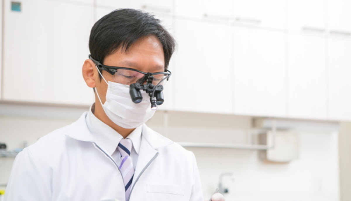 拡大鏡による精密な修復治療