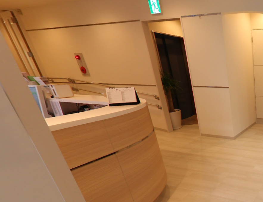 【土曜診療対応】【日本歯周病学会歯周病専門医、顕微鏡歯科学会認定医、日本歯科保存学会認定医　在籍】最新鋭の歯科用顕微鏡と豊富な経験で、精度の高い治療を提供します