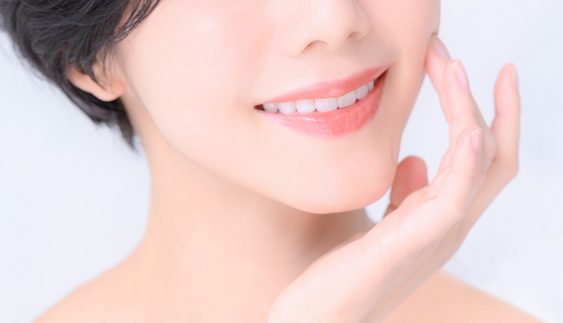 お口周りだけでなく、お顔全体の印象を良くするケアを提供しています