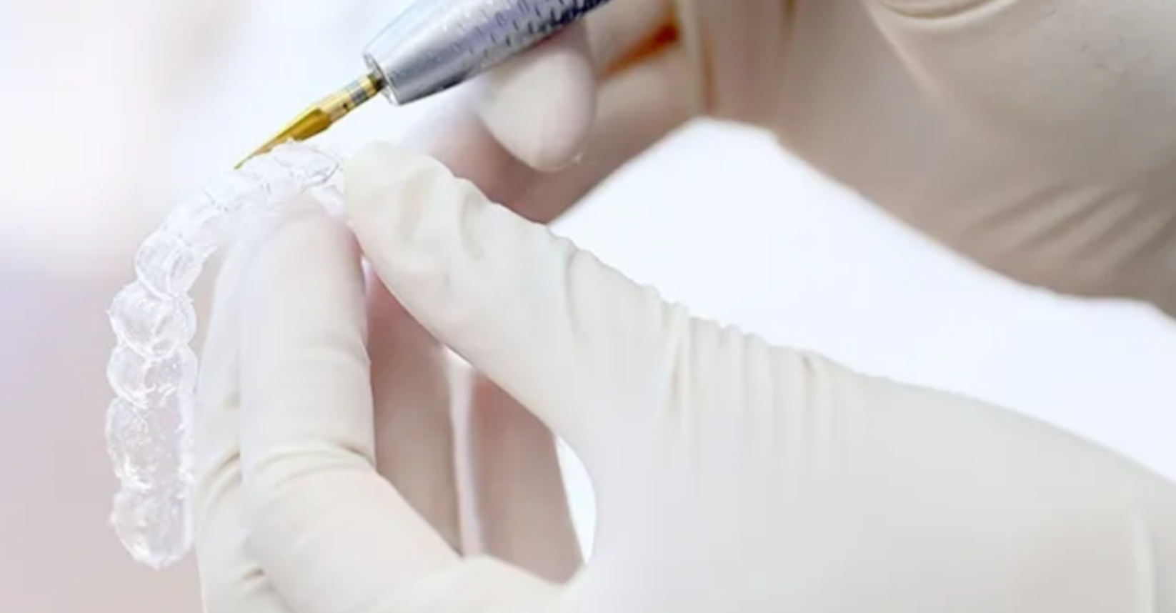 自信のある笑顔をサポートします。