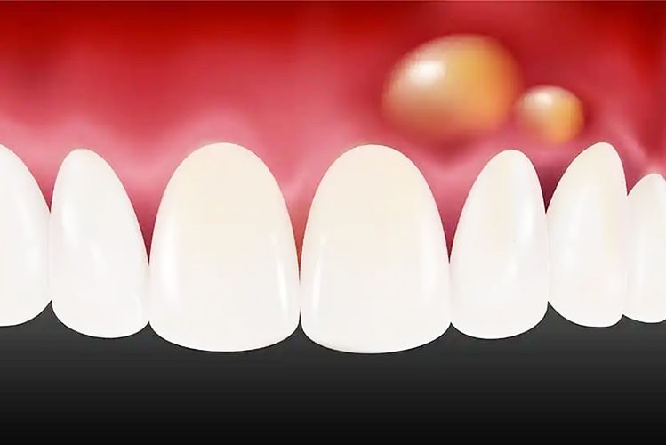 お口の中や顎に生じる幅広い症状に対して検査・診断を行ったうえで適切な処置を提供しています