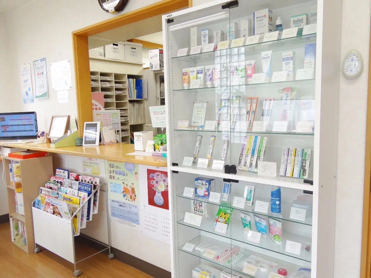 【弘前駅 徒歩5分】歯科技工士が常駐し幅広い診療に対応する明本歯科医院