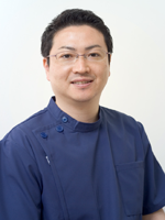 院長の松井 隆史