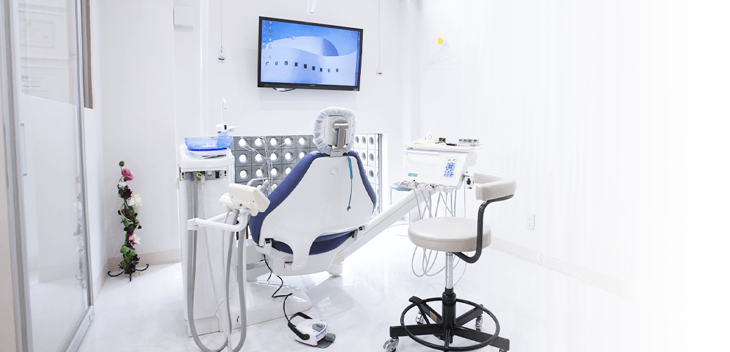 【健軍町駅 徒歩15分】【かかりつけ歯科医機能強化型歯科診療所 認定】充実した医療設備と丁寧な対話で生涯にわたりお口の健康をサポートするとよだ歯科医院