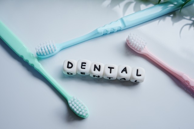 お口の健康を通じて日常生活の質を高めることを大切にし、患者様一人ひとりに寄り添った診療を行っています。※写真はイメージです。