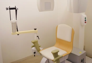 精密な診断と一貫したケアで、長く安心して使えるインプラント治療を提供