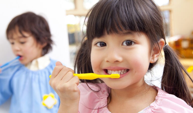 「いずれ生え替わるから」と考えず、早めに対応することが大切です。