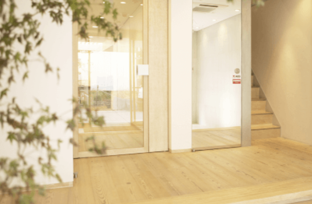 浦和駅西口より徒歩5分【駐車場完備】歯科技工所を併設する波多野歯科医院