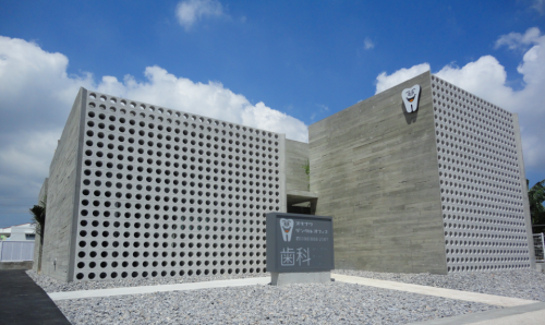 【一般歯科・インプラント・セラミック治療・矯正歯科】【土曜日も診療】各分野の専門医が担当する―オキナワ・デンタルオフィス—