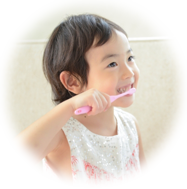 【日本小児歯科学会専門医指導医 在籍】【日本外傷歯学会認定医指導医 在籍】専門的な小児診療・外傷治療の花博ささき歯科