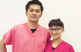 ①医院外観②院長・副院長③診療室