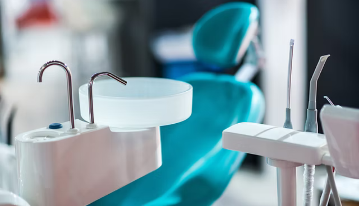 【島本駅から車で5分】通いやすく丁寧な診療で信頼を集める「大山歯科医院」