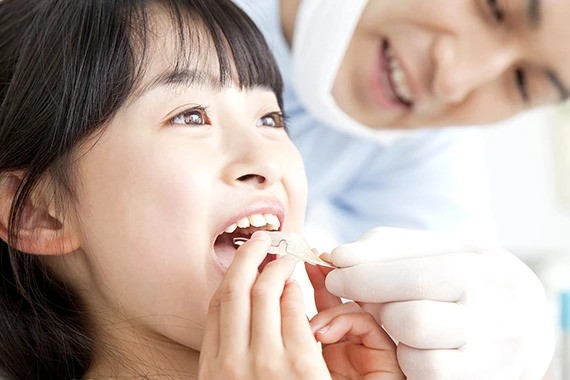 将来を見据えた精密な小児矯正を実施しています