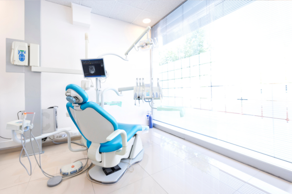 【豊田市高原町 駐車場完備】多様な治療に対応するいぐち歯科クリニック