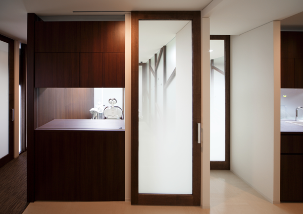 歯並びを整え、心からの笑顔をサポート