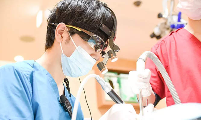 できるだけ歯を削らず、痛みを抑えた虫歯治療を提供します