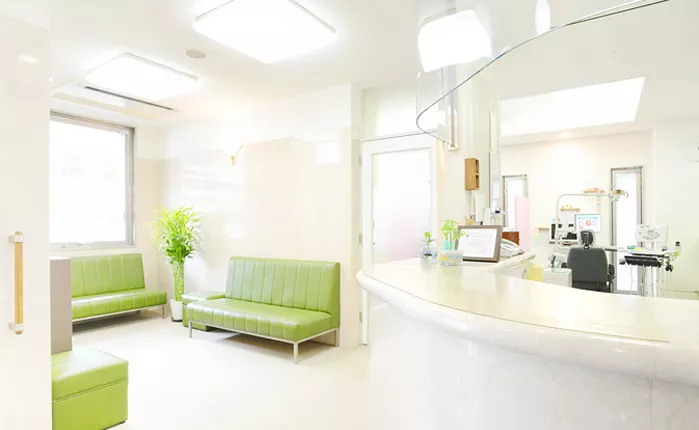 【JR総武本線「船橋駅」南口より徒歩2分】【日曜も診療対応】【口腔外科・顎関節症・矯正分野に歯学博士 在籍】再発を防ぎ、長く健康を守る診療にこだわる市川ビルさとう歯科・矯正歯科 船橋