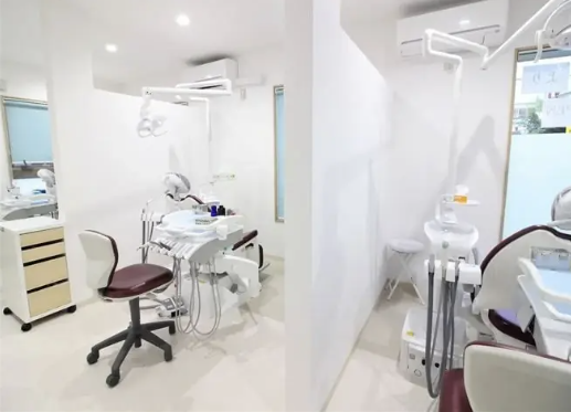 清潔感ある診察室