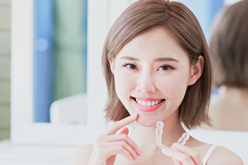 負担を抑えた目立ちにくいマウスピース矯正を提案しています
