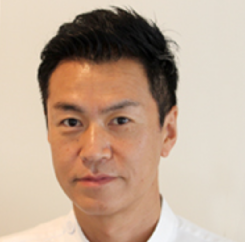 院長の鎌田　雅巳