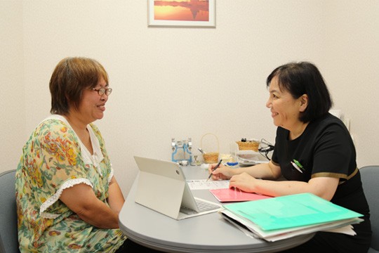 カウンセリングと丁寧な説明を行います