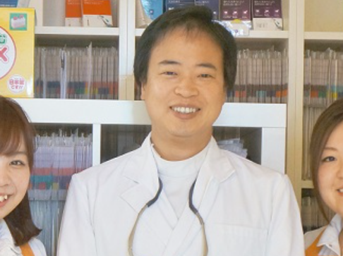院長の角田 直哉